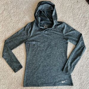 NWOT Nike dri-fit Hoodie XS